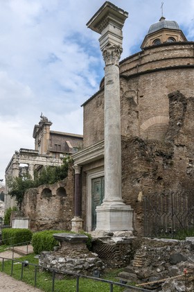 Temples sur le forum Romain