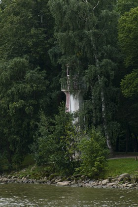 Phare dans la parc inférieur