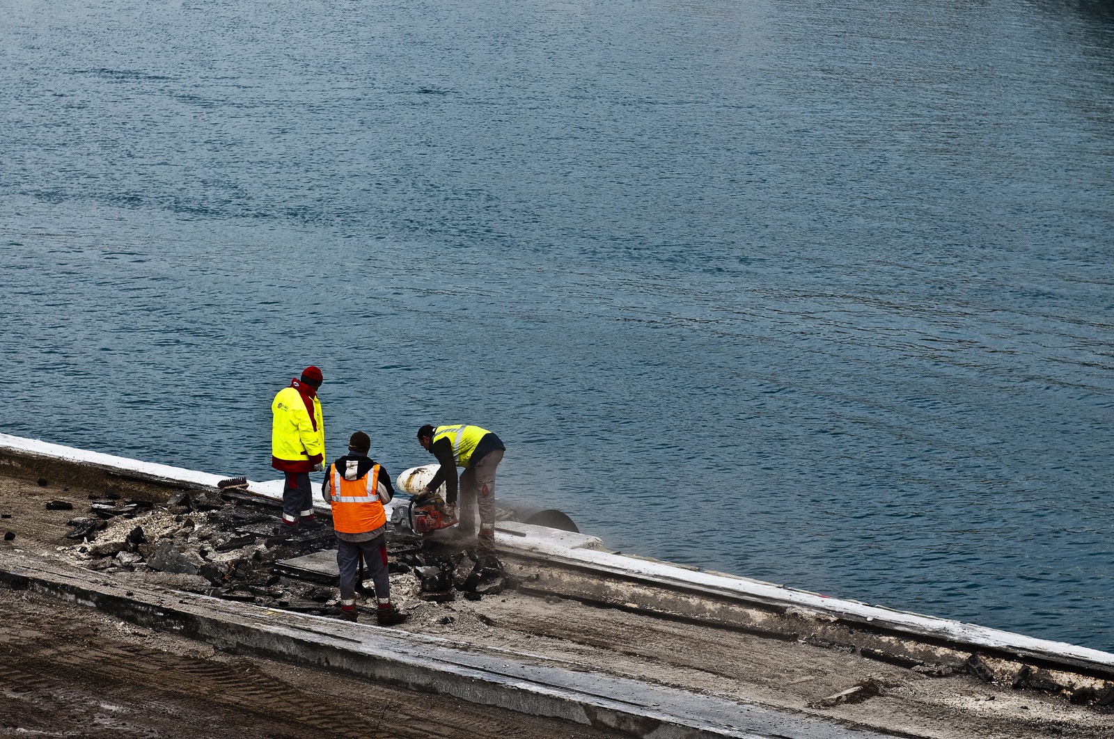 Ouvrier sur le port de Nice