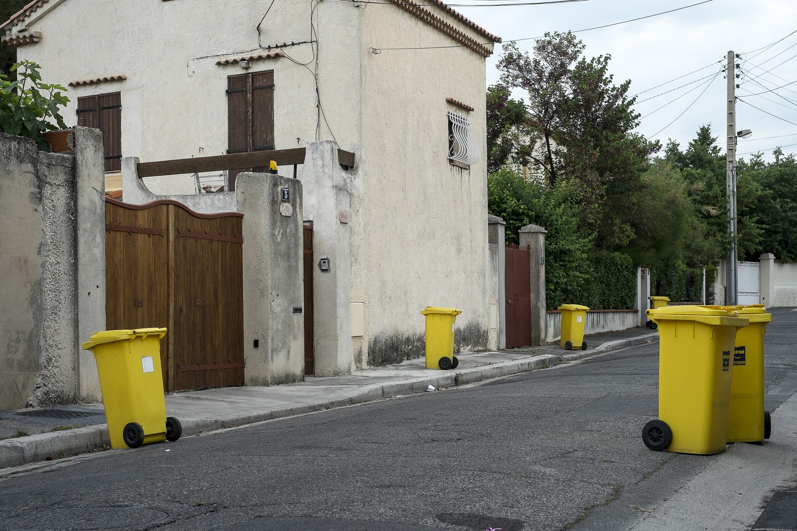 Les poubelles jaunes