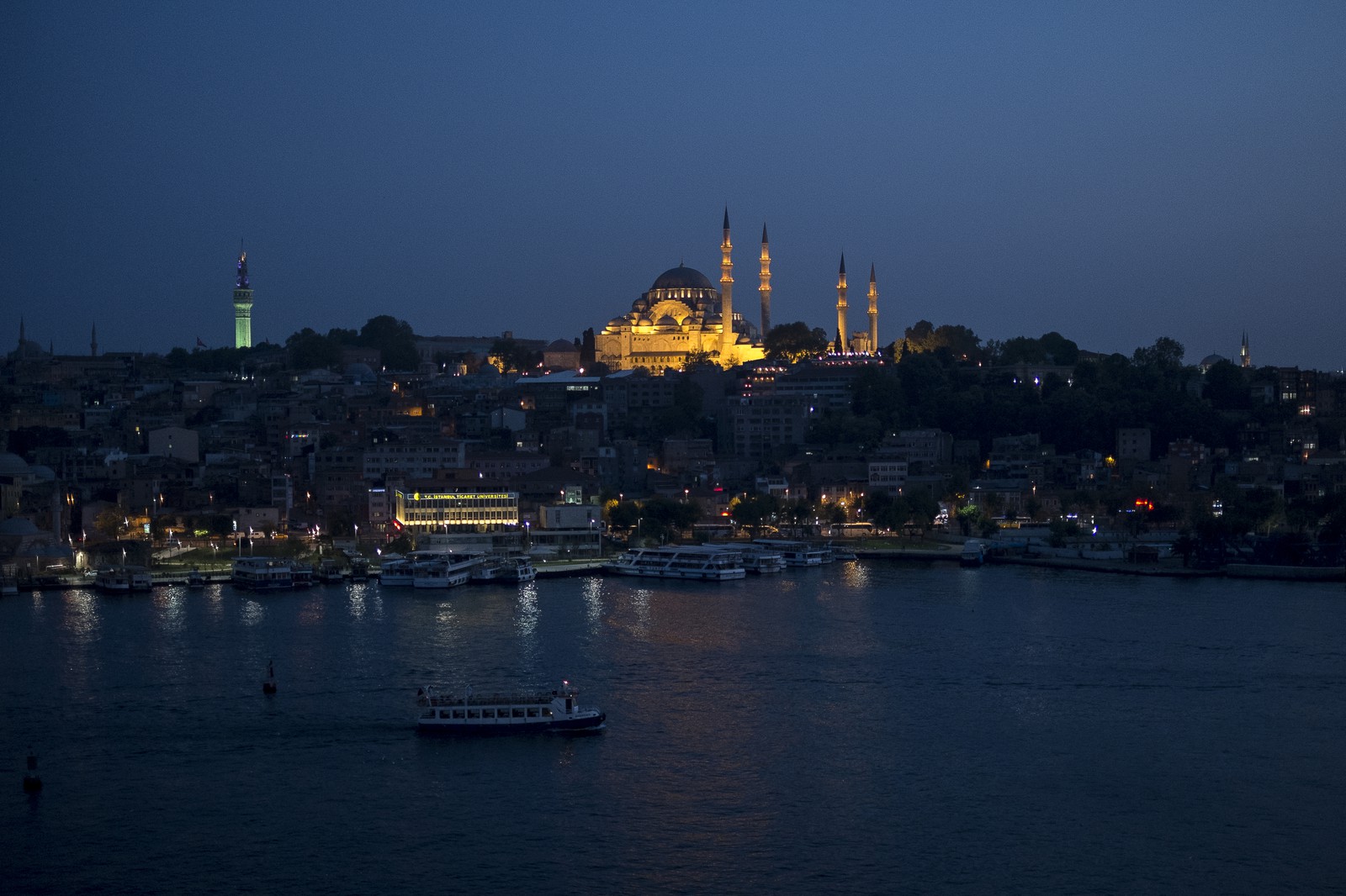 Nuit sur la mosquée de Soliman