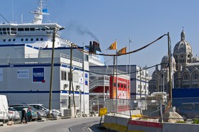 Chantier de construction du Musée des Civilisations Européennes et de la Méditerranée (MUCEM). Préparation de 2013, Marseille capitale européenne de la culture.
