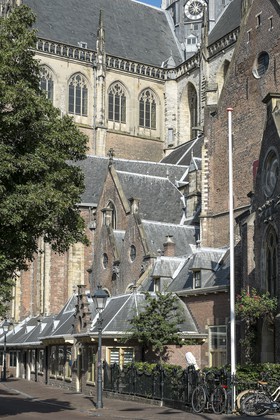 Côté sud de l'église St Bavon