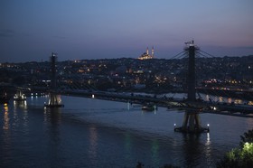 Pont en construction